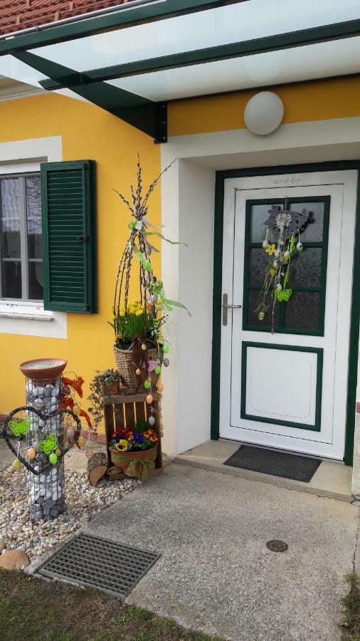 Ferienhaus Planetz Kaindorf  エクステリア 写真